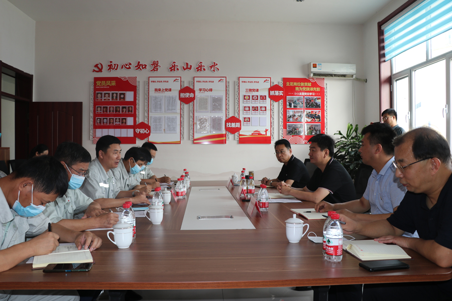 乐陵市委组织部部长张因忠指导乐陵公司党支部开展组织生活会 乐陵市委组织部部长张因忠指导乐陵公司党支部开展组织生活会