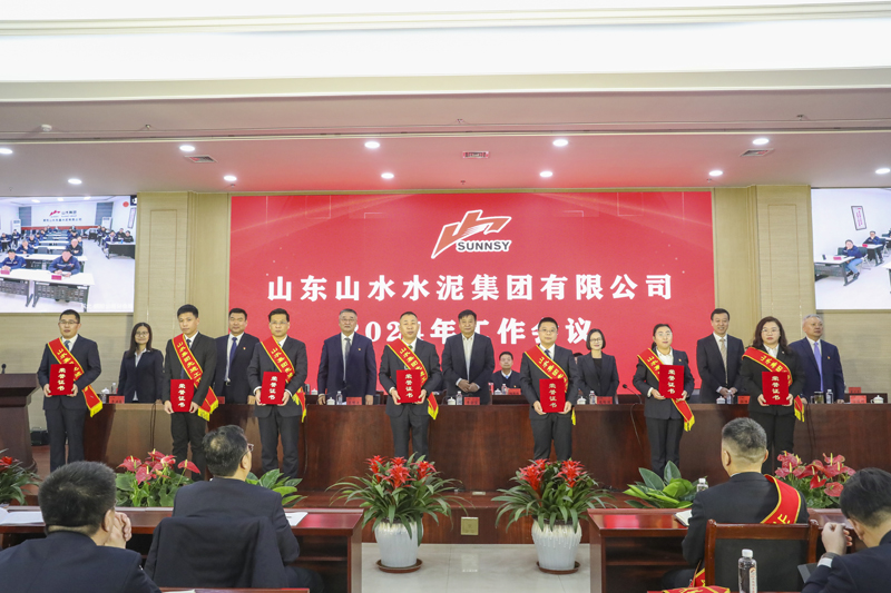 先进工作者代表 先进工作者代表